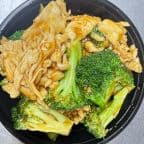 Best Chicken with Broccoli in Locust Grove, VA