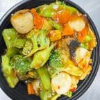 Best Scallops w. Ginger & Garlic Sauce in Locust Grove, VA